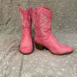 Global Win Pink Heeled Boots